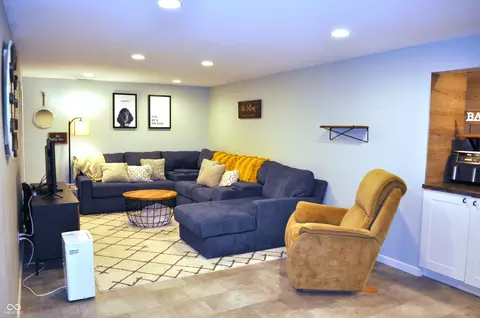 5400 E Forster Ave, Columbus, IN 47201 photo 32