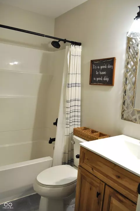 5400 E Forster Ave, Columbus, IN 47201 photo 28