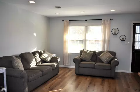 5400 E Forster Ave, Columbus, IN 47201 photo 7
