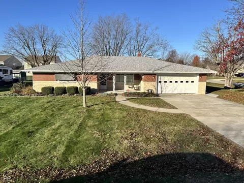 6804 Bonny Dr, Indianapolis, IN 46221