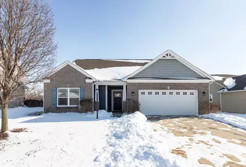 1717 N Creekwater Pass, Greenfield, IN 46140