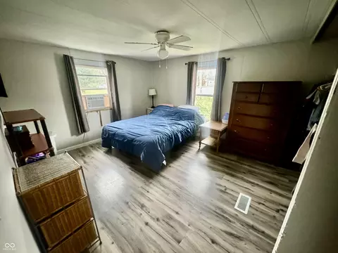 Bedroom - 312 E Raildroad Street St, Roachdale, IN 46172 photo 2 of 3