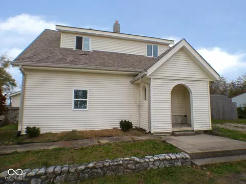 504 E Park St, Trafalgar, IN 46181