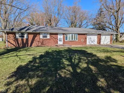 2216 E 500 N, Whiteland, IN 46184