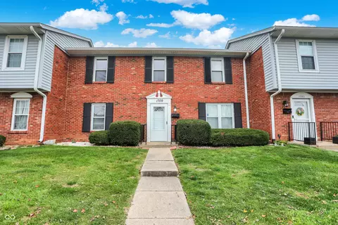1709 Queensbridge Dr, Indianapolis, IN 46219