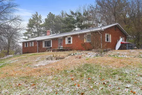 7375 E Oregon Church Rd, Terre Haute, IN 47802