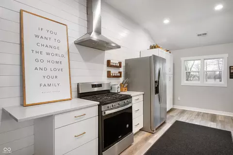 Kitchen - 6964 S 100 E, Markleville, IN 46056 photo 1 of 2