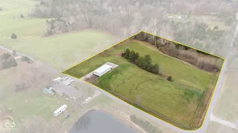 7066 E Webster Rd, Lexington, IN 47138