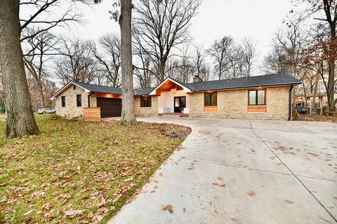 420 Mellowood Dr, Indianapolis, IN 46217