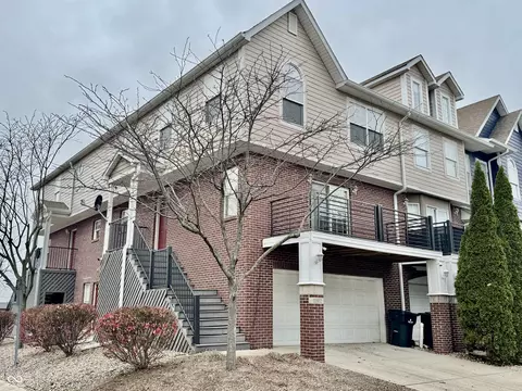1502 Autumn Oak St, Greenwood, IN 46143
