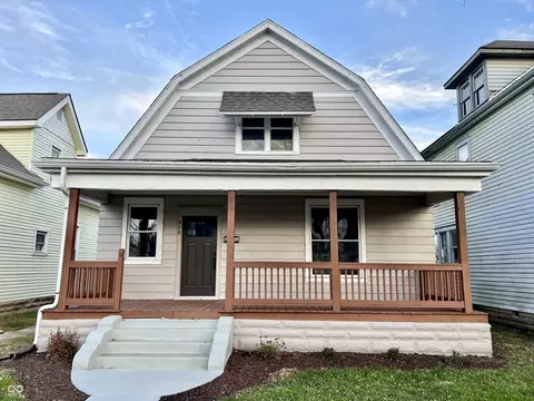 916 N Perkins St, Rushville, IN 46173