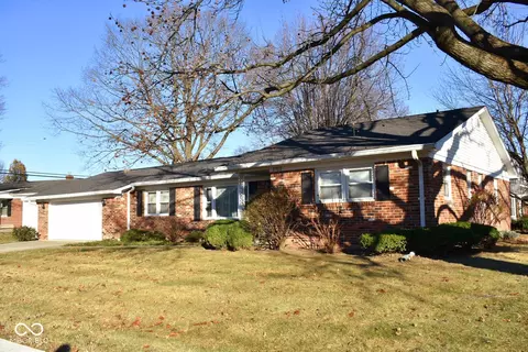 2703 Macarthur Ln, Indianapolis, IN 46224