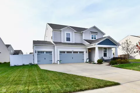 6625 Harvest Moon Ln, Whitestown, IN 46075