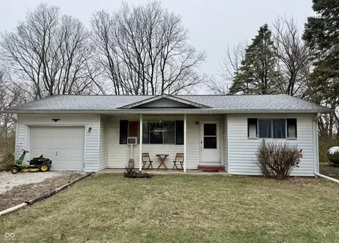 6636 Reed Rd, Pittsboro, IN 46167