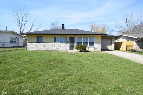 3126 Manor Ct, Indianapolis, IN 46218