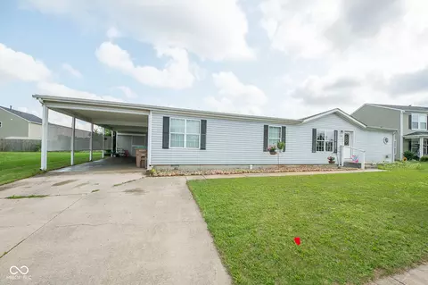 3349 Cessna Dr, Columbus, IN 47203