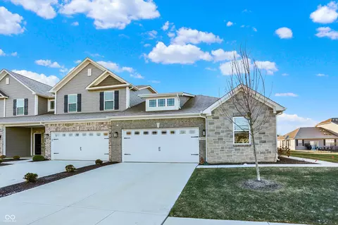 6411 Wasco Dr, Whitestown, IN 46075