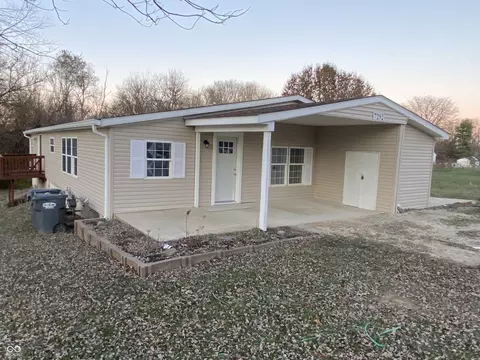 7292 W Reformatory Rd, Fortville, IN 46040