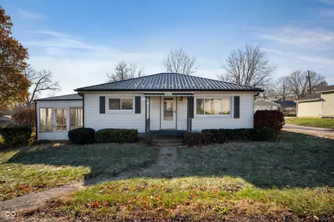 9833 W Main St, Lapel, IN 46051