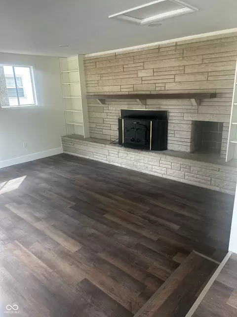 Living - 1613 Section St, Plainfield, IN 46168 photo 1 of 3