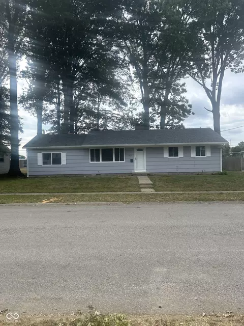 1613 Section St, Plainfield, IN 46168
