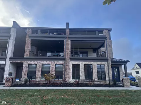 11889 Otto Ln, Carmel, IN 46032