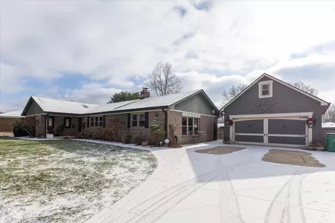 6813 Connie Dr, Avon, IN 46123