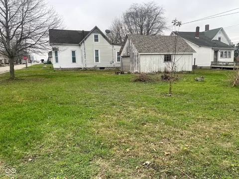 Exterior - 107 E 3rd St, Fowler, IN 47944 photo 4 of 5