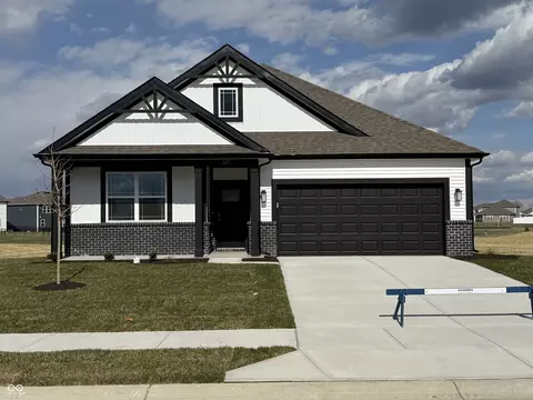 107 Marble Wood Dr, Danville, IN 46122