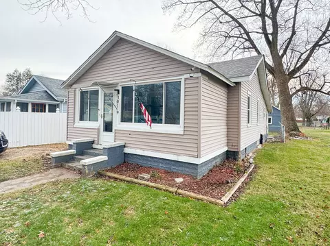3019 Washington Ave, Terre Haute, IN 47803