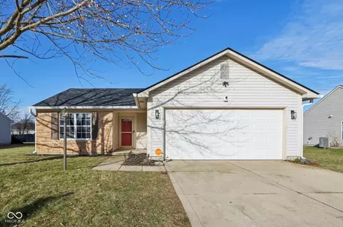4204 Tarpon Bay Dr, Noblesville, IN 46062