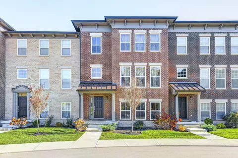 308 Brunswick Way, Zionsville, IN 46077