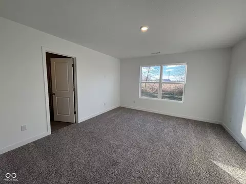 8181 Bearberry Ln, Pendleton, IN 46064 photo 4