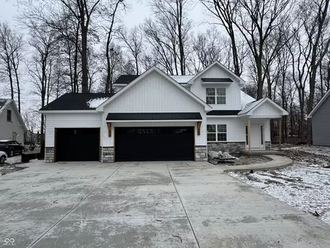312 Patriots Lndg, Coatesville, IN 46121