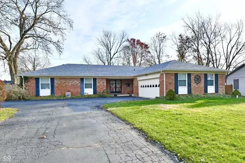 13265 Carthay Cir, Fishers, IN 46038
