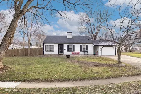 512 Gaywood Dr, Chesterfield, IN 46017