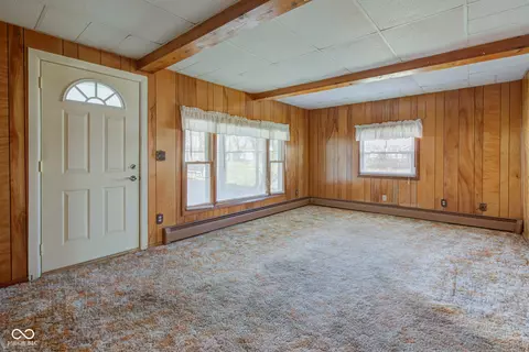 Living - 1304 E 38th St, Anderson, IN 46013 photo 3 of 5