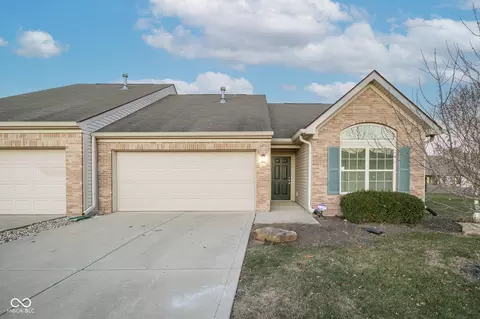 10691 Swan Ct, Indianapolis, IN 46231