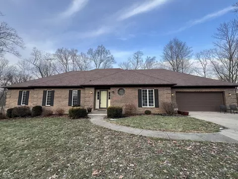 1166 County Line Rd, Batesville, IN 47006