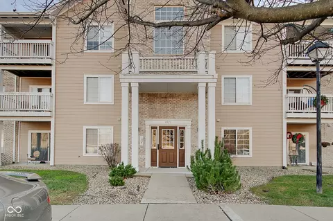 4925 Opal Ridge Ln #206, Indianapolis, IN 46237
