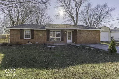 309 Deville Pl, Whiteland, IN 46184