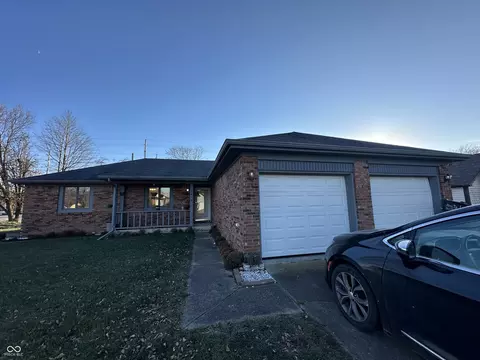 3415 Oak Tree Dr S, Indianapolis, IN 46227