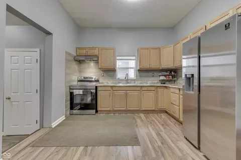 846 Eugene St, Indianapolis, IN 46208 photo 4