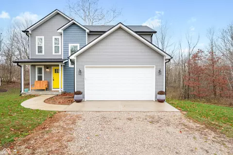220 Parkview Rd, Nashville, IN 47448