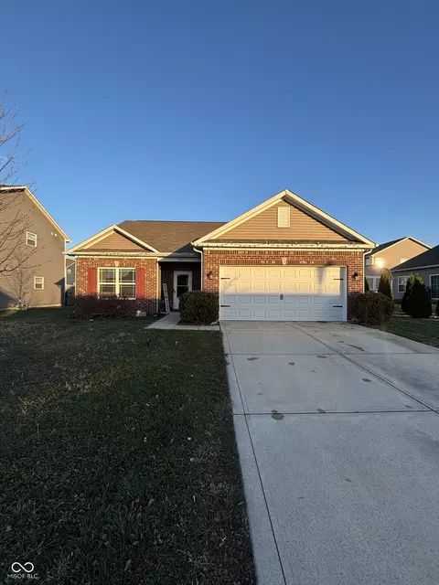 207 Thistlewood Dr, Greenfield, IN 46140