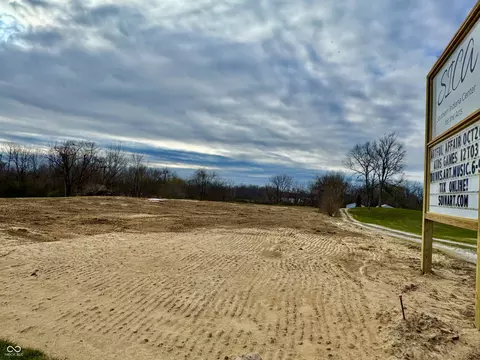 1935 N Ewing St, Seymour, IN 47274