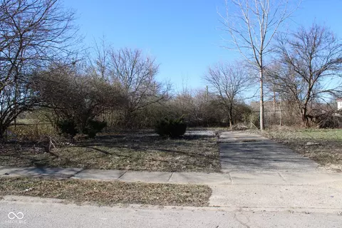 3960 Baker Dr, Indianapolis, IN 46235