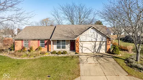 814 E Fleetwood Dr, Greensburg, IN 47240