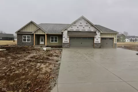 1450 Quail Ct, Crawfordsville, IN 47933