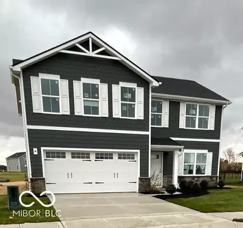 7196 Sultans Run Ln, Whitestown, IN 46075